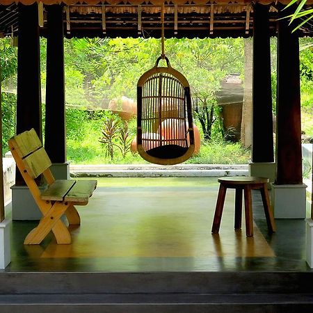 Clayfingers Art Cottage Thrissur Ngoại thất bức ảnh