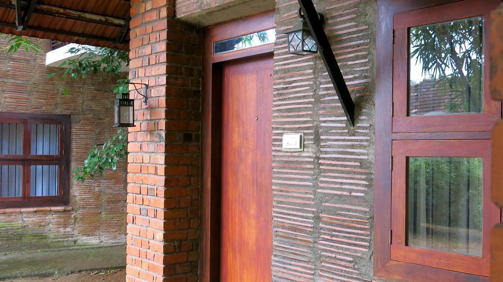 Clayfingers Art Cottage Thrissur Phòng bức ảnh